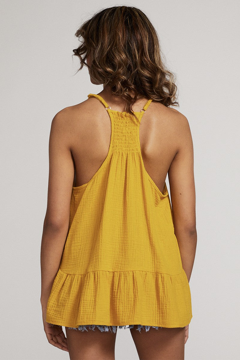 Smocked yoke tank