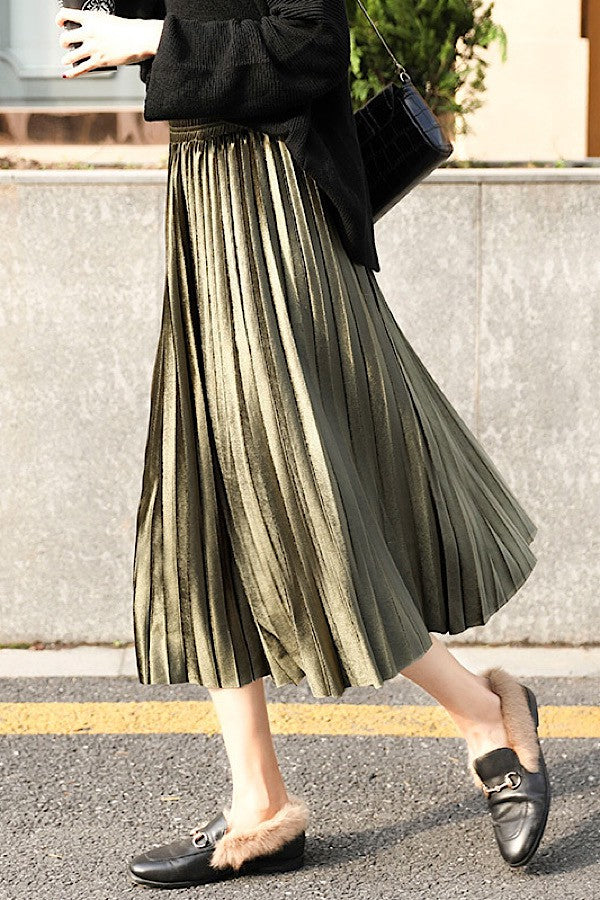 Pleated midi skirt