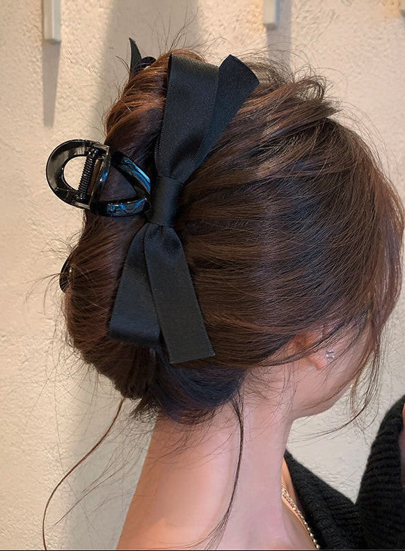 Bow hair clip