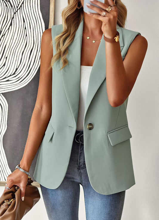 Sleeveless blazer