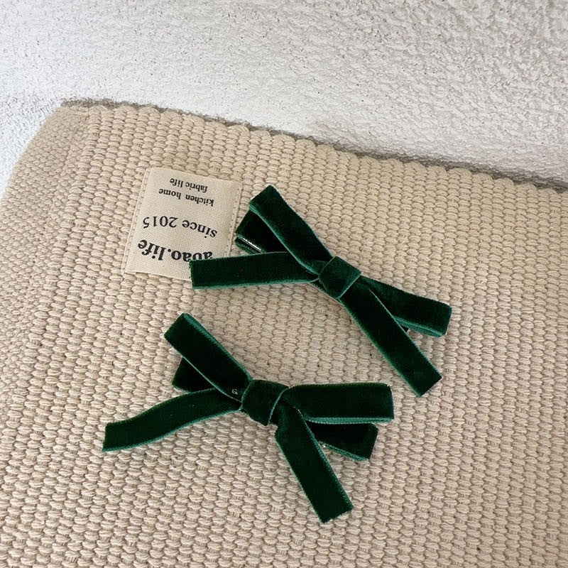 2 piece velvet ribbon clips