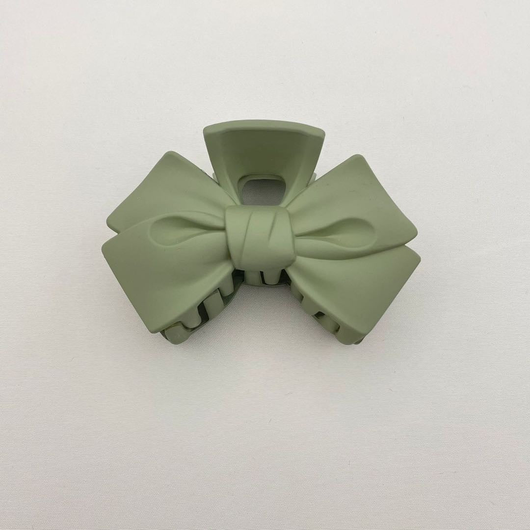 Bow hair clips