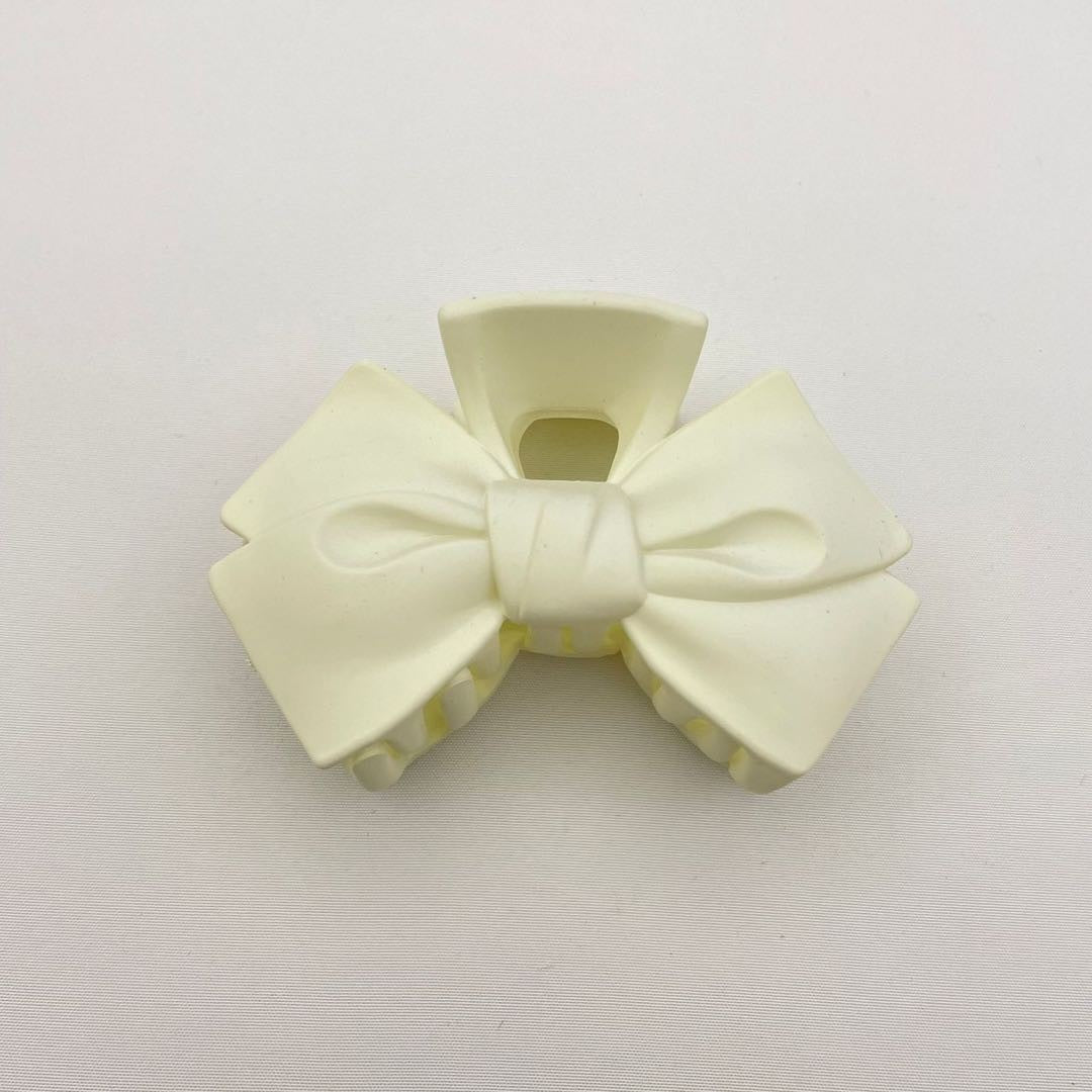 Bow hair clips